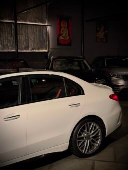 
										2025 Mercedes-AMG C43 4MATIC+ (CBU) full									