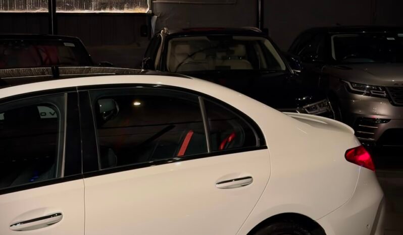 
								2025 Mercedes-AMG C43 4MATIC+ (CBU) full									