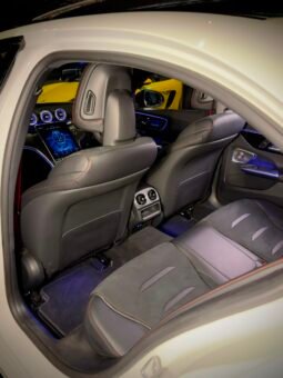 2025 Mercedes-AMG C43 4MATIC+ (CBU)