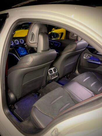 2025 Mercedes-AMG C43 4MATIC+ (CBU)