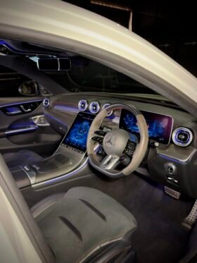 2025 Mercedes-AMG C43 4MATIC+ (CBU)