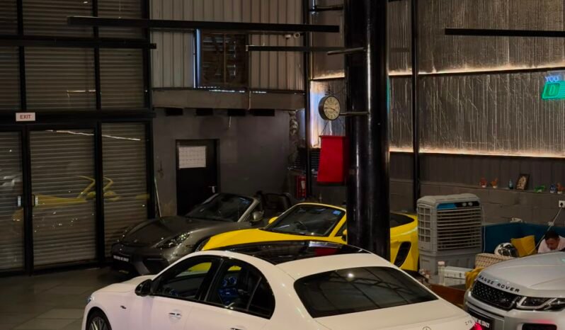 
								2025 Mercedes-AMG C43 4MATIC+ (CBU) full									
