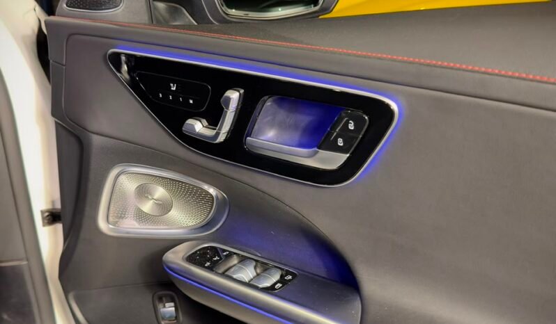 
								2025 Mercedes-AMG C43 4MATIC+ (CBU) full									