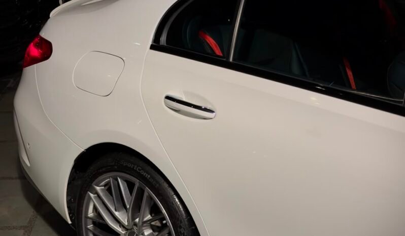 
								2025 Mercedes-AMG C43 4MATIC+ (CBU) full									
