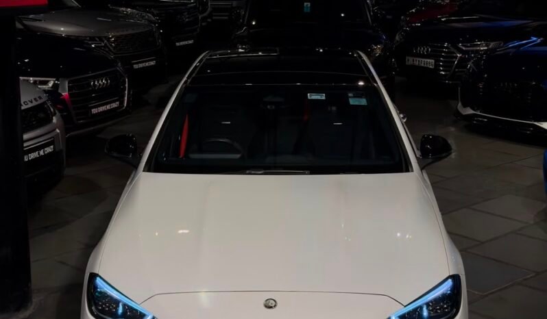 
								2025 Mercedes-AMG C43 4MATIC+ (CBU) full									