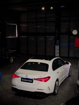 
										2025 Mercedes-AMG C43 4MATIC+ (CBU) full									