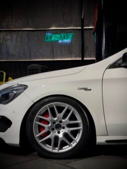 
										Mercedes-Benz CLA 45 AMG 4MATIC full									