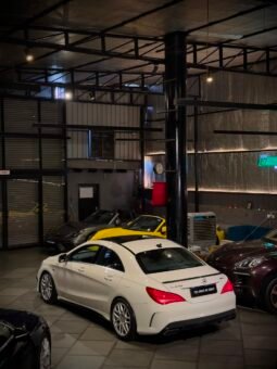 
										Mercedes-Benz CLA 45 AMG 4MATIC full									