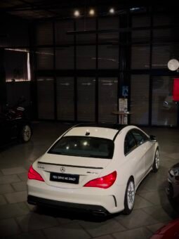 
										Mercedes-Benz CLA 45 AMG 4MATIC full									