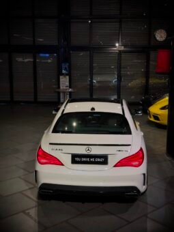 
										Mercedes-Benz CLA 45 AMG 4MATIC full									