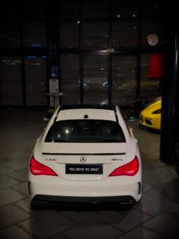 
										Mercedes-Benz CLA 45 AMG 4MATIC full									