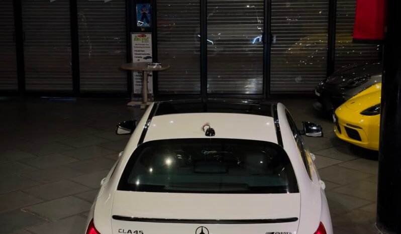
								Mercedes-Benz CLA 45 AMG 4MATIC full									