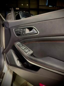 
										Mercedes-Benz CLA 45 AMG 4MATIC full									