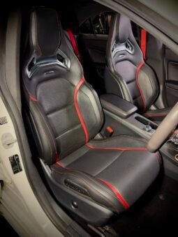 
										Mercedes-Benz CLA 45 AMG 4MATIC full									