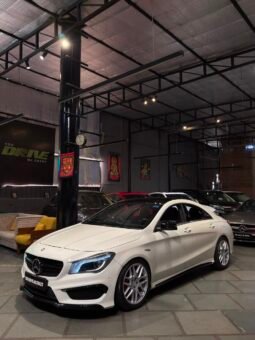 
										Mercedes-Benz CLA 45 AMG 4MATIC full									