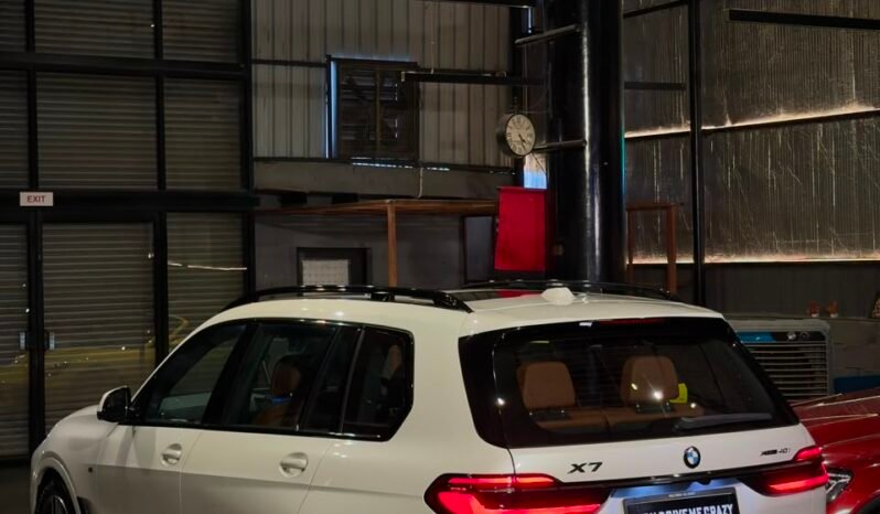 
								BMW X7 xDrive40i M Sport LCI full									