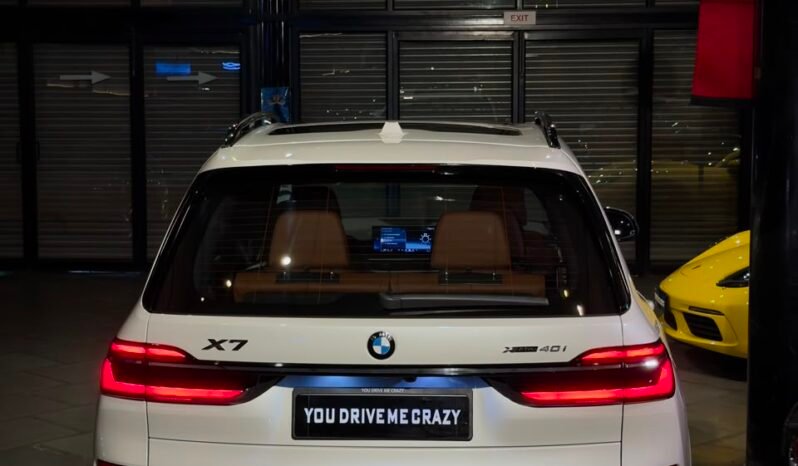 
								BMW X7 xDrive40i M Sport LCI full									