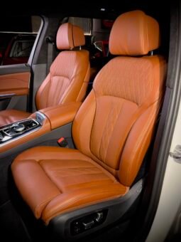 
										BMW X7 xDrive40i M Sport LCI full									