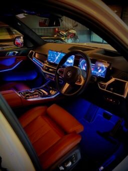 
										BMW X7 xDrive40i M Sport LCI full									