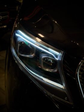 MERCEDES-BENZ V300 EWB HYBRID