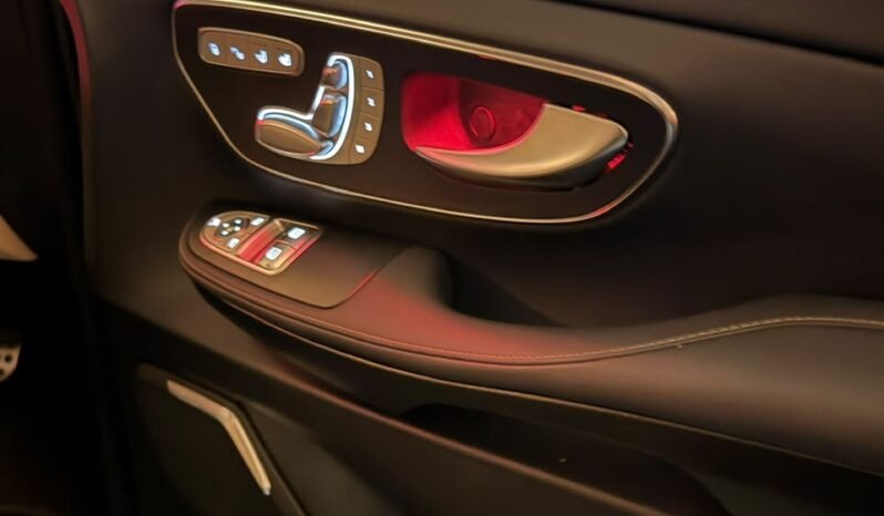 
								MERCEDES-BENZ V300 EWB HYBRID full									