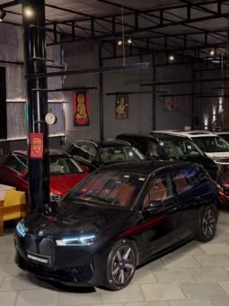 
										Bmw ELECTRICFIED iX Drive 40 full									