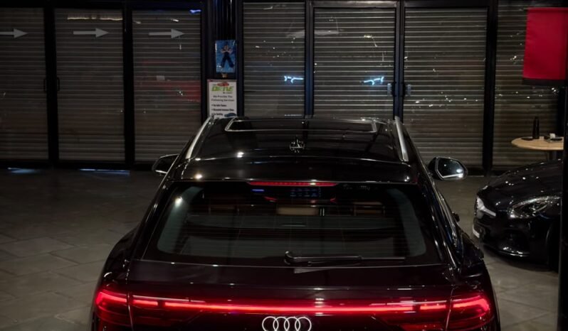 
								2025 AUDI Q8 55 TFSI QUATTRO full									