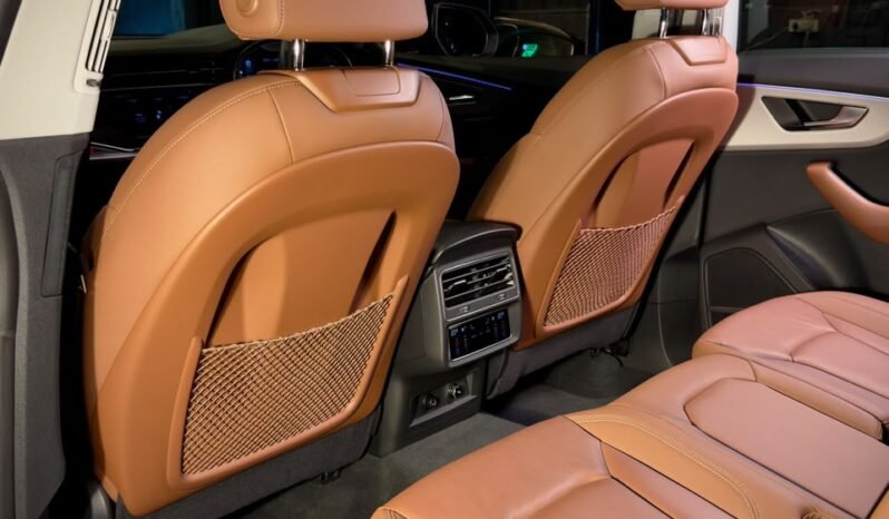
								2025 AUDI Q8 55 TFSI QUATTRO full									
