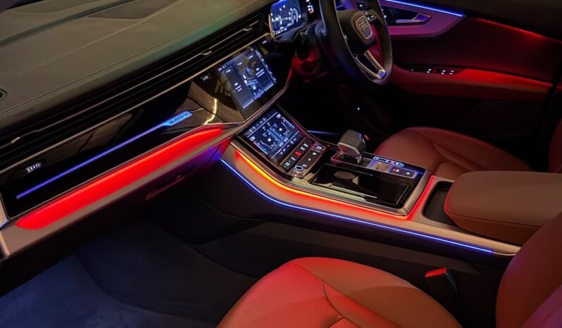 
								2025 AUDI Q8 55 TFSI QUATTRO full									