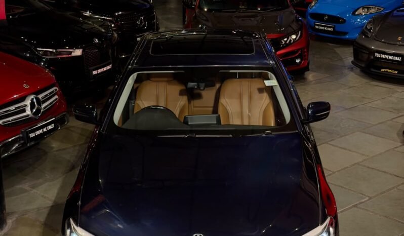 
								BMW 520d LUXURY LINE full									