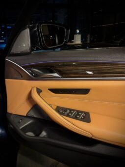 
										BMW 520d LUXURY LINE full									