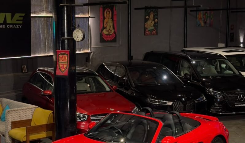 
								PORSCHE 718 BOXSTER | GUARDS RED full									