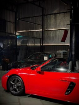 
										PORSCHE 718 BOXSTER | GUARDS RED full									