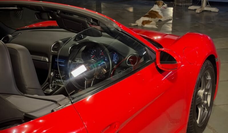 
								PORSCHE 718 BOXSTER | GUARDS RED full									