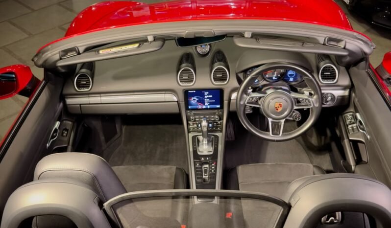 
								PORSCHE 718 BOXSTER | GUARDS RED full									