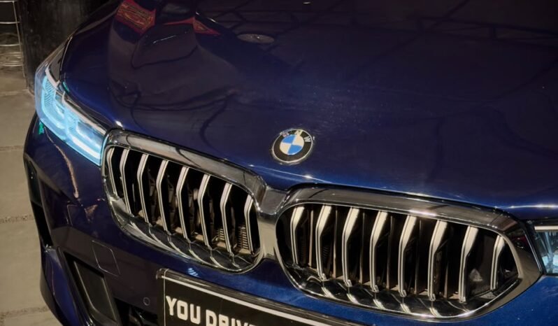 
								BMW 630i GT M SPORT full									