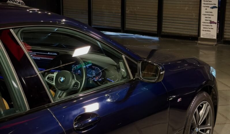 
								BMW 630i GT M SPORT full									