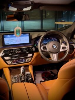 
										BMW 630i GT M SPORT full									