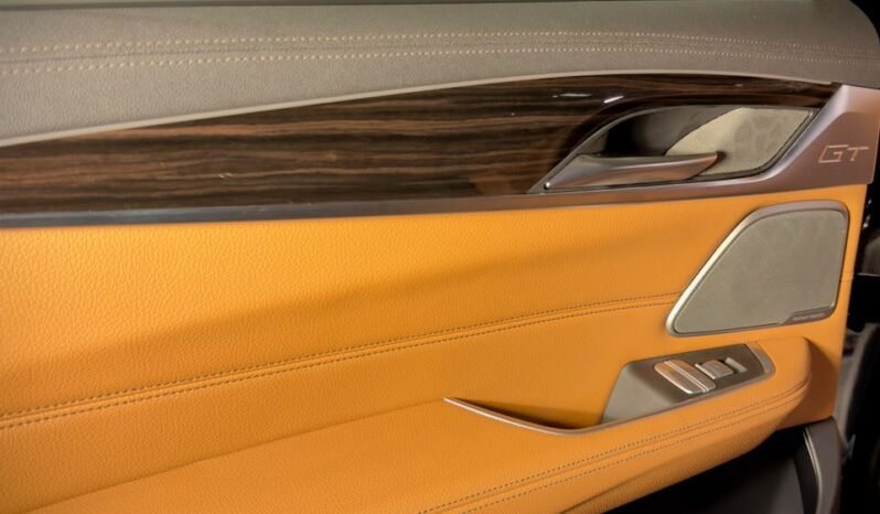 
								BMW 630i GT M SPORT full									
