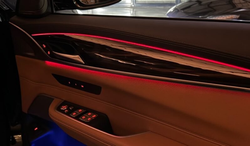 
								BMW 630i GT M SPORT full									