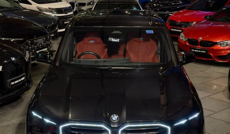 
								BMW XM  644 HP | M xDrive | V8 Plug-In Hybrid full									