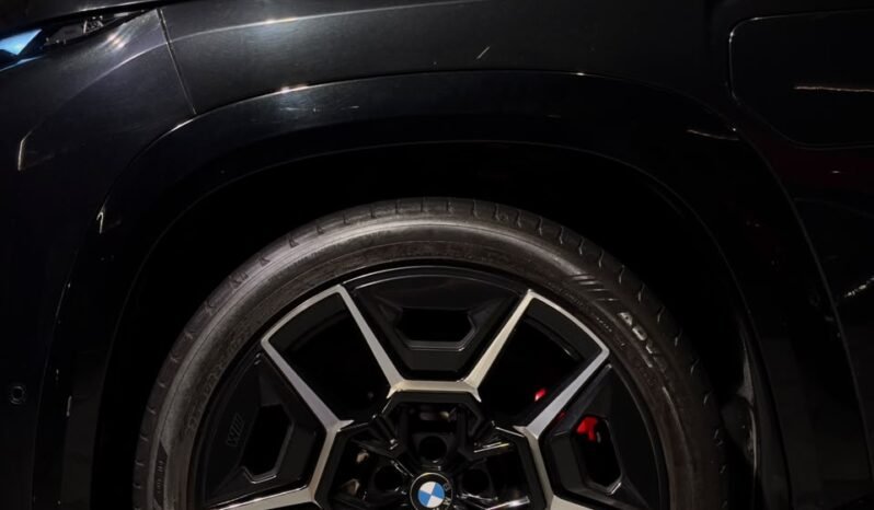 
								BMW XM  644 HP | M xDrive | V8 Plug-In Hybrid full									