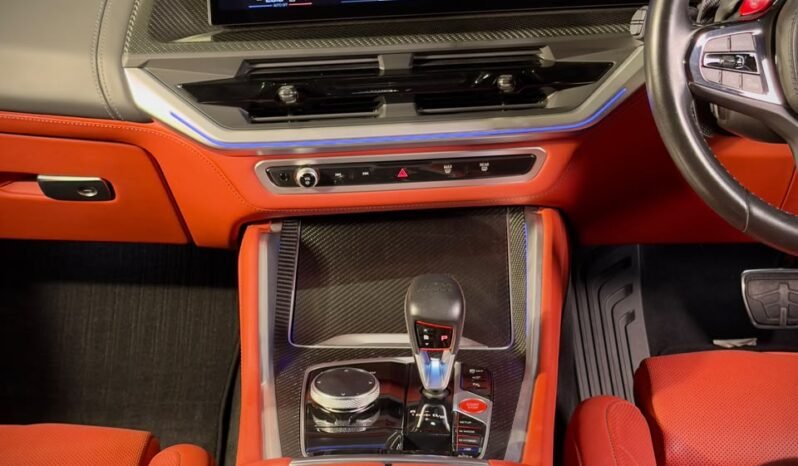 
								BMW XM  644 HP | M xDrive | V8 Plug-In Hybrid full									