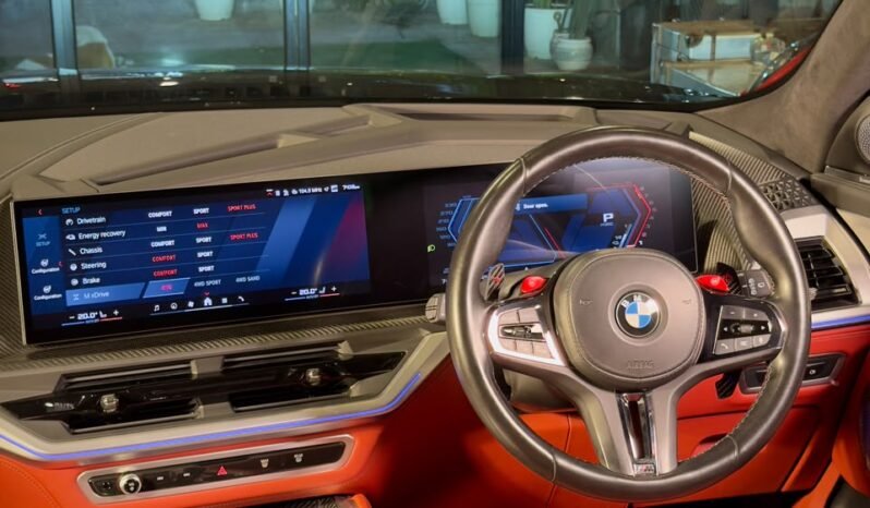
								BMW XM  644 HP | M xDrive | V8 Plug-In Hybrid full									
