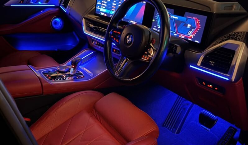 
								BMW XM  644 HP | M xDrive | V8 Plug-In Hybrid full									