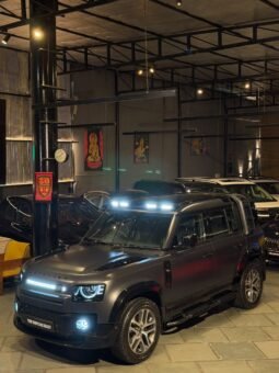 
										LAND ROVER DEFENDER 110 HSE 7-SEATER full									