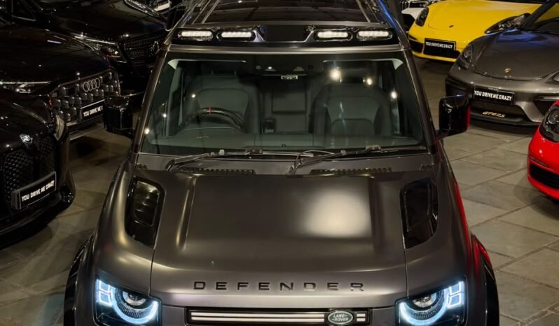 
								LAND ROVER DEFENDER 110 HSE 7-SEATER full									