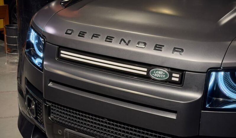 
								LAND ROVER DEFENDER 110 HSE 7-SEATER full									
