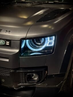 
										LAND ROVER DEFENDER 110 HSE 7-SEATER full									