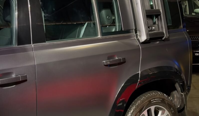 
								LAND ROVER DEFENDER 110 HSE 7-SEATER full									